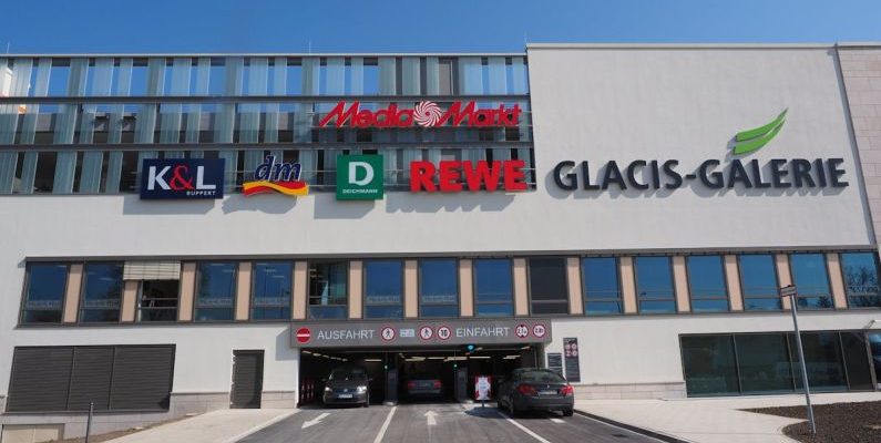 Outlet Shopping - K&l D Rewe Glacis-galareie Store