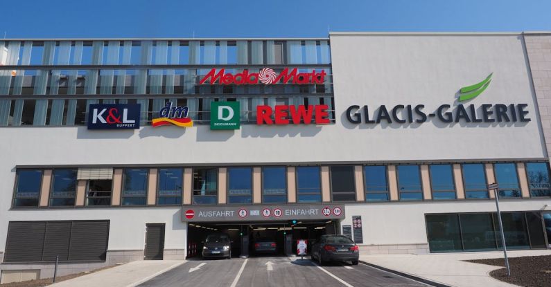 Outlet Shopping - K&l D Rewe Glacis-galareie Store