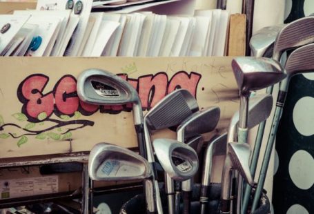 Flea Market - Golf Club in Black Golf Bag